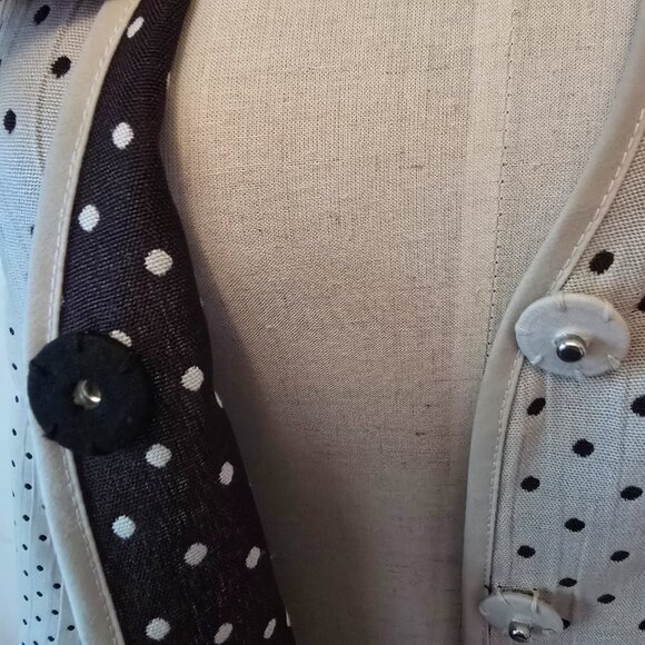 Lana Lee - Vintage Two-Piece Jacket & Skirt Set in Cream Tone, Black Polka Dots - Picture 8 of 16